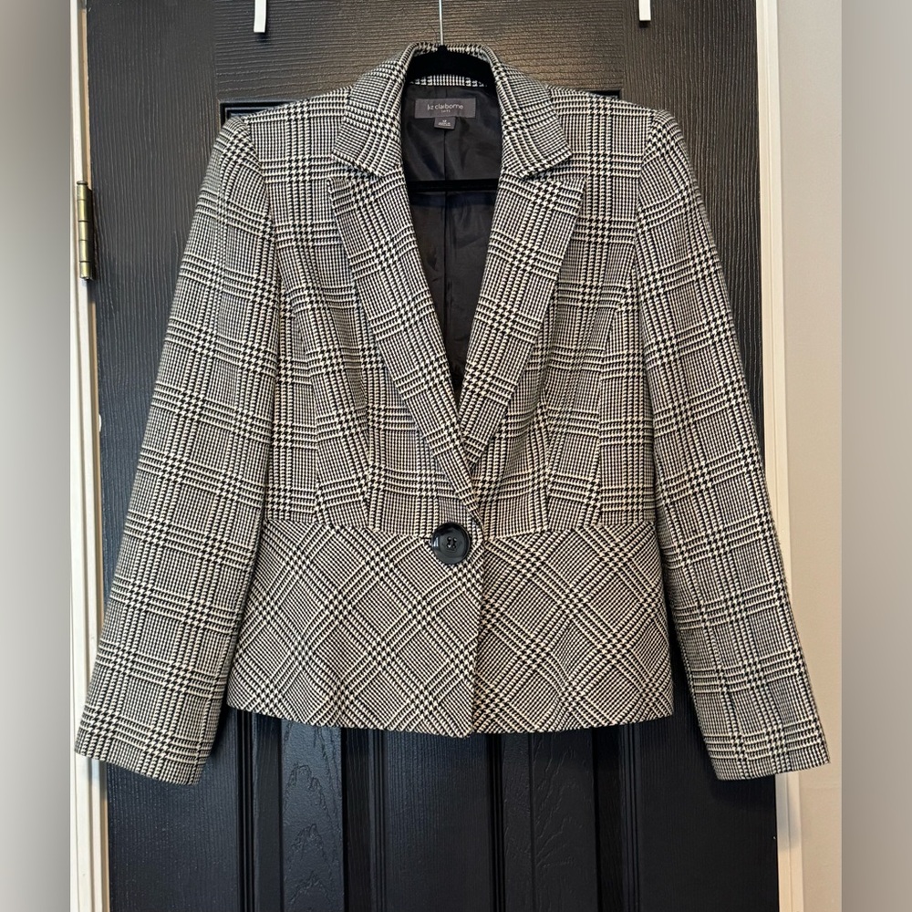 Liz Claiborne Ladies Blazer